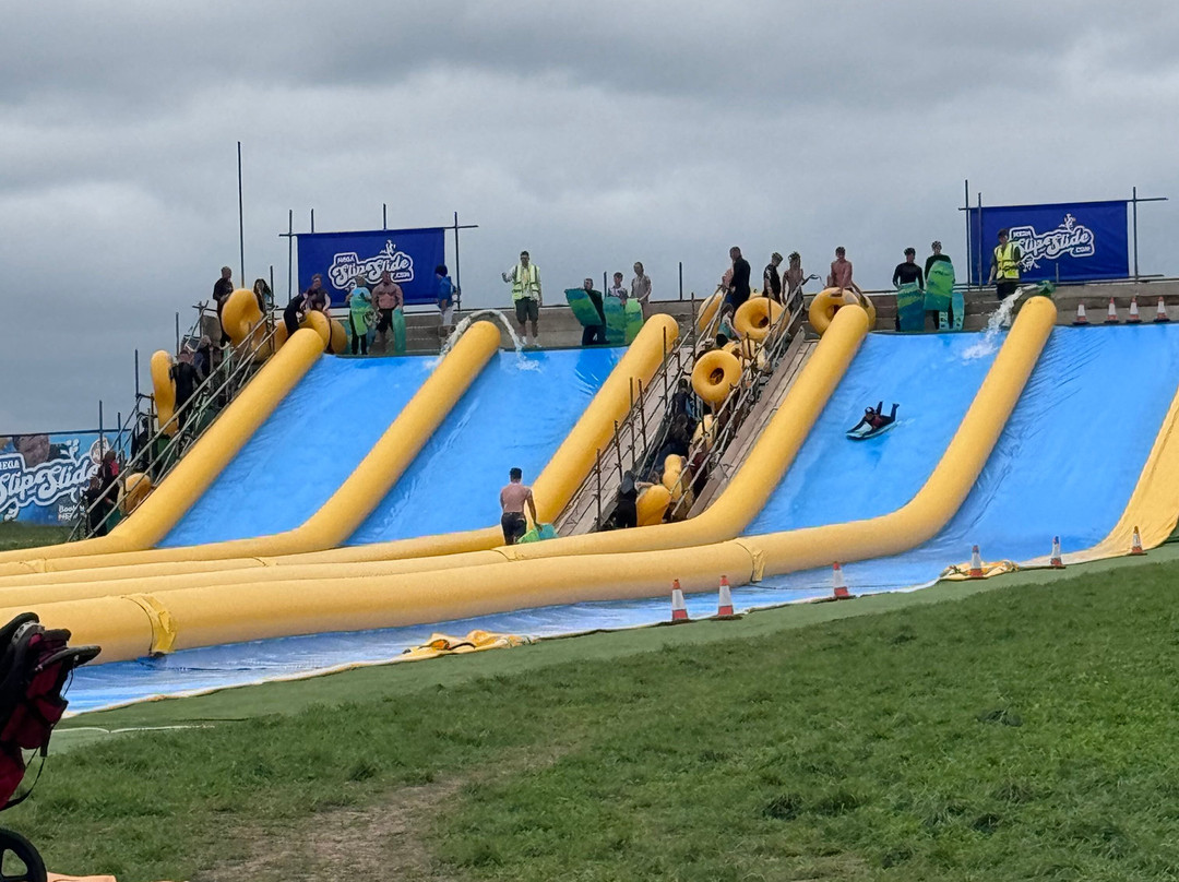 Mega Slip And Slide Cornwall景点图片