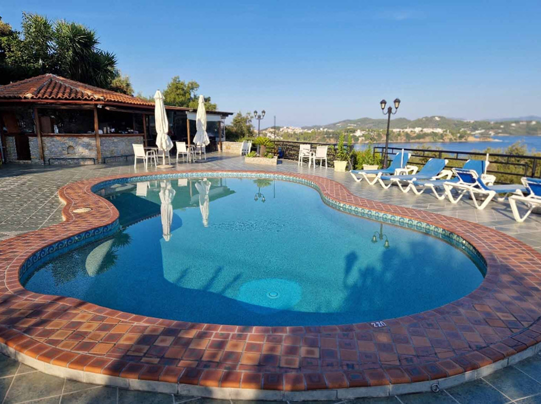 美丽雅别墅酒店主图