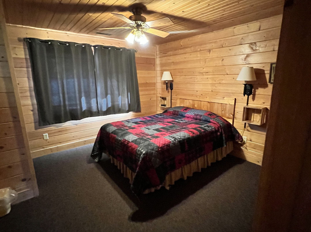 Cedar Valley Resort主图