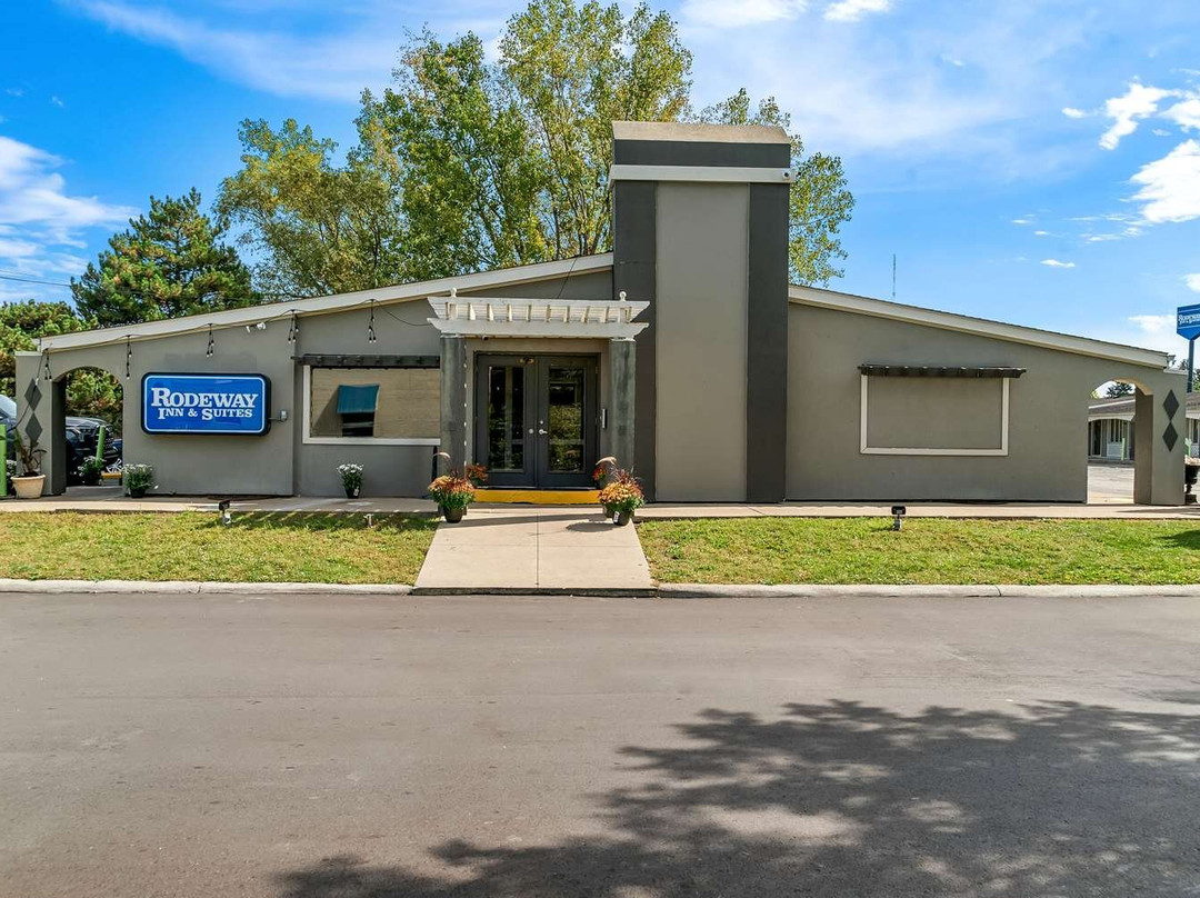Rodeway Inn & Suites