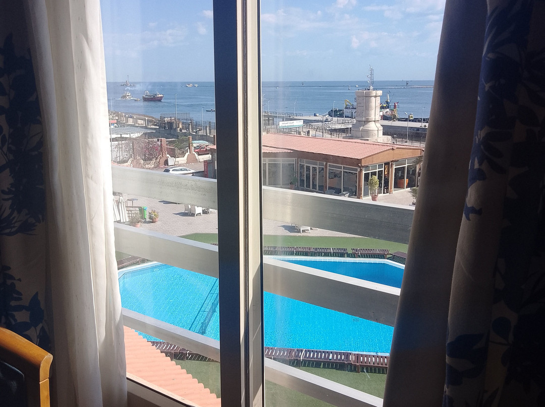 雷斯塔塞德港酒店主图