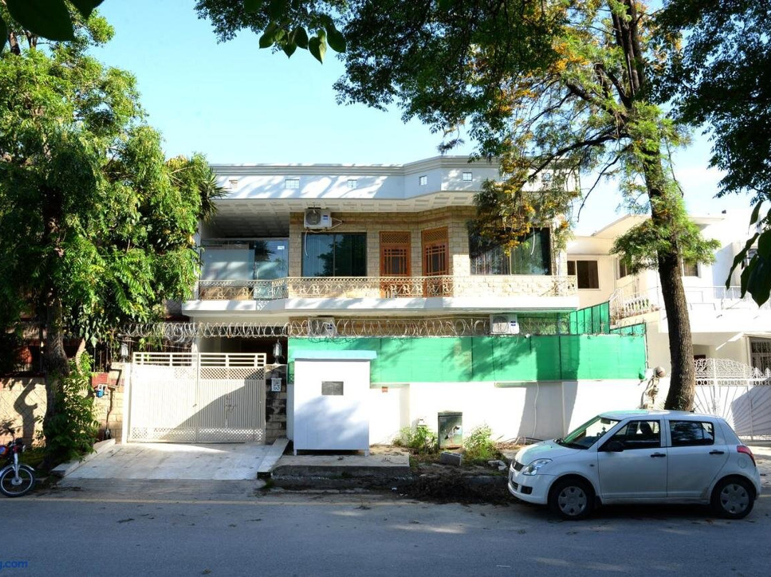 Sangada酒店住宿-Royal Continental