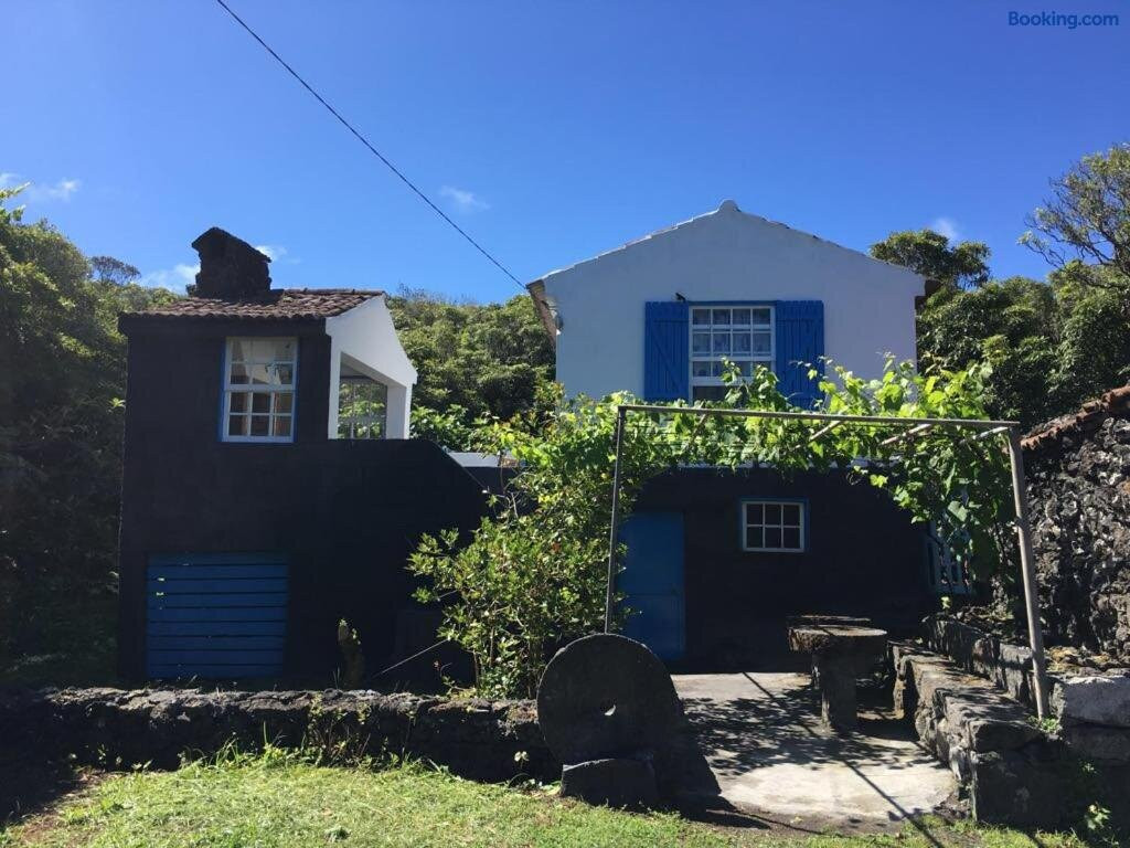 Adega Guest House