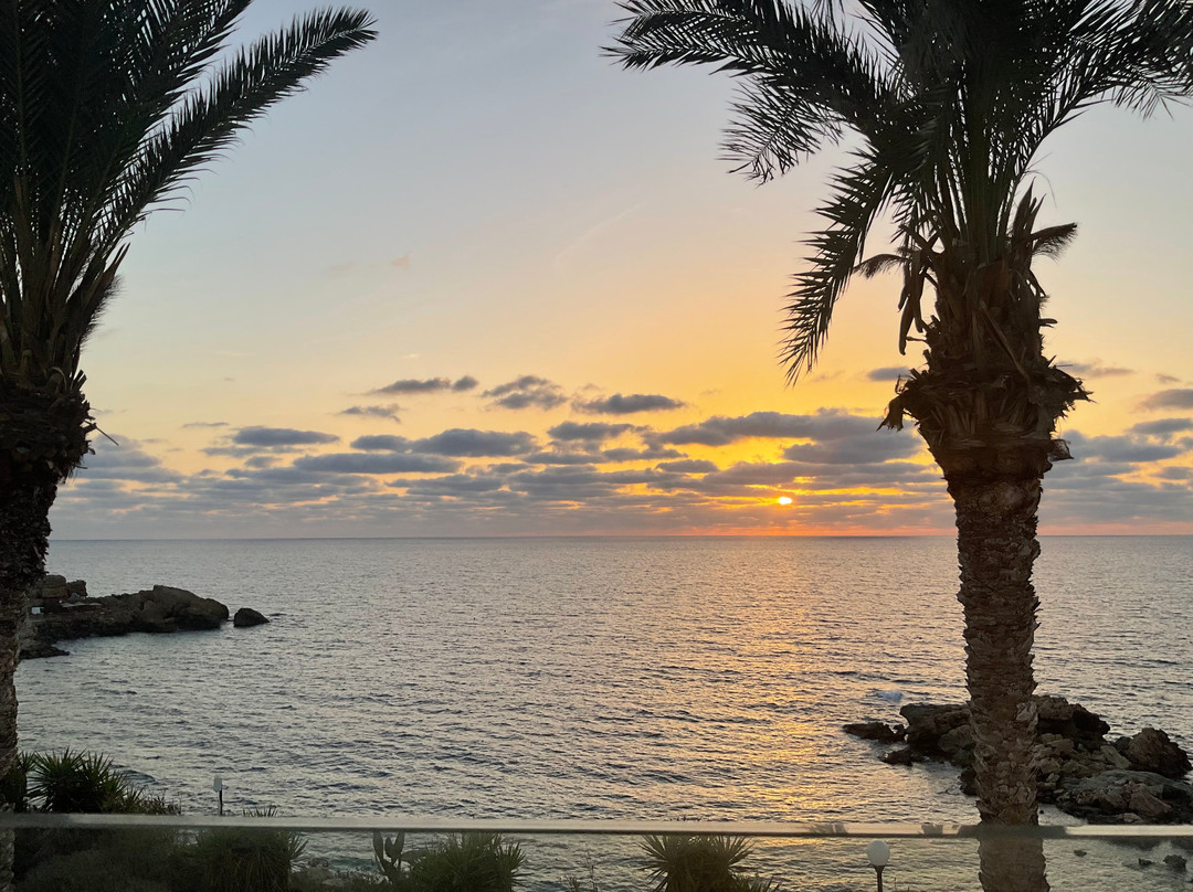 Vrachia Beach Hotel & Suites主图