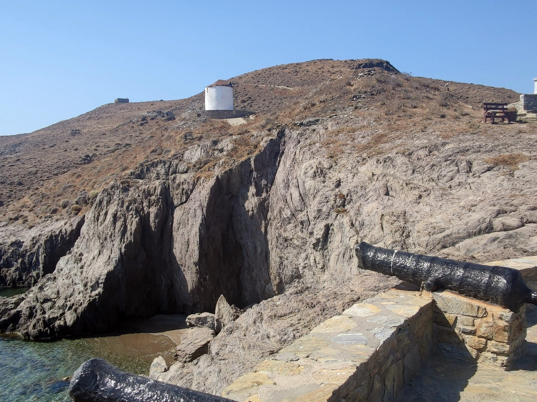 Mavri Rachi (Palaiokastro)-Psara必去景点