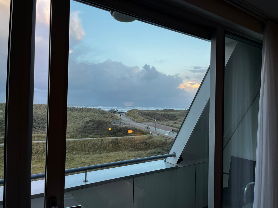 Strandhotel Buren Aan Zee主图