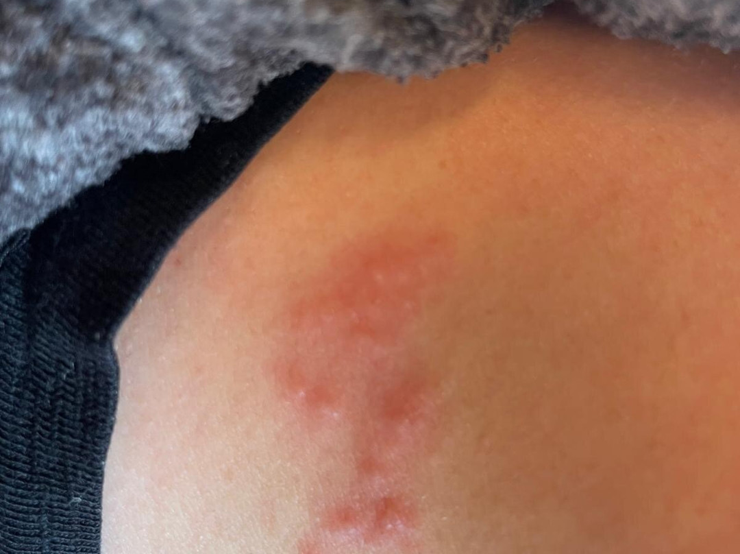 优胜美地瀑布山庄主图