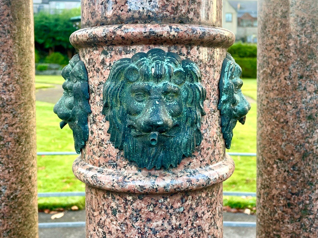 James Taylor Memorial Fountain-Keith必去景点