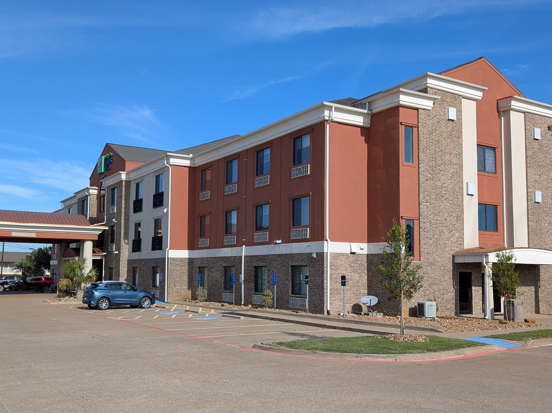 Holiday Inn Express & Suites Fairfield-north By IHG主图