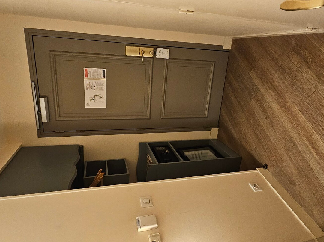 Relais des Trois Chateaux Hotel主图