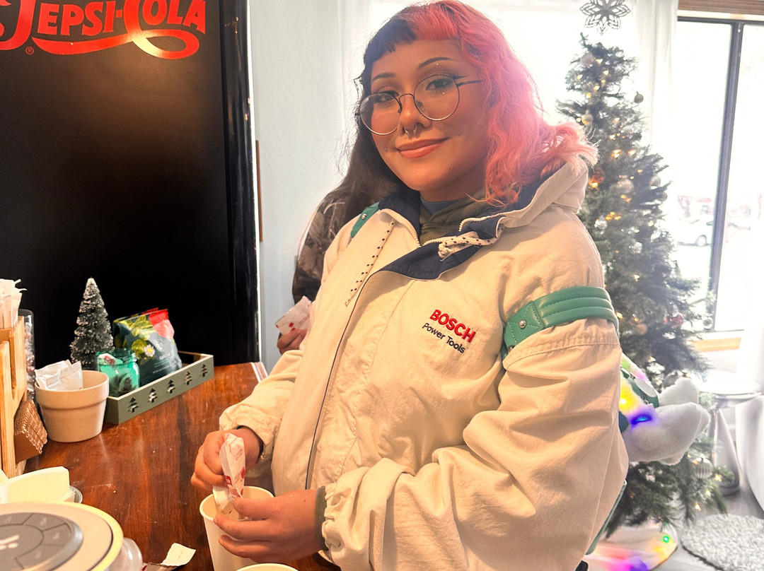 Sierra Blue Hotel & Swim Club主图