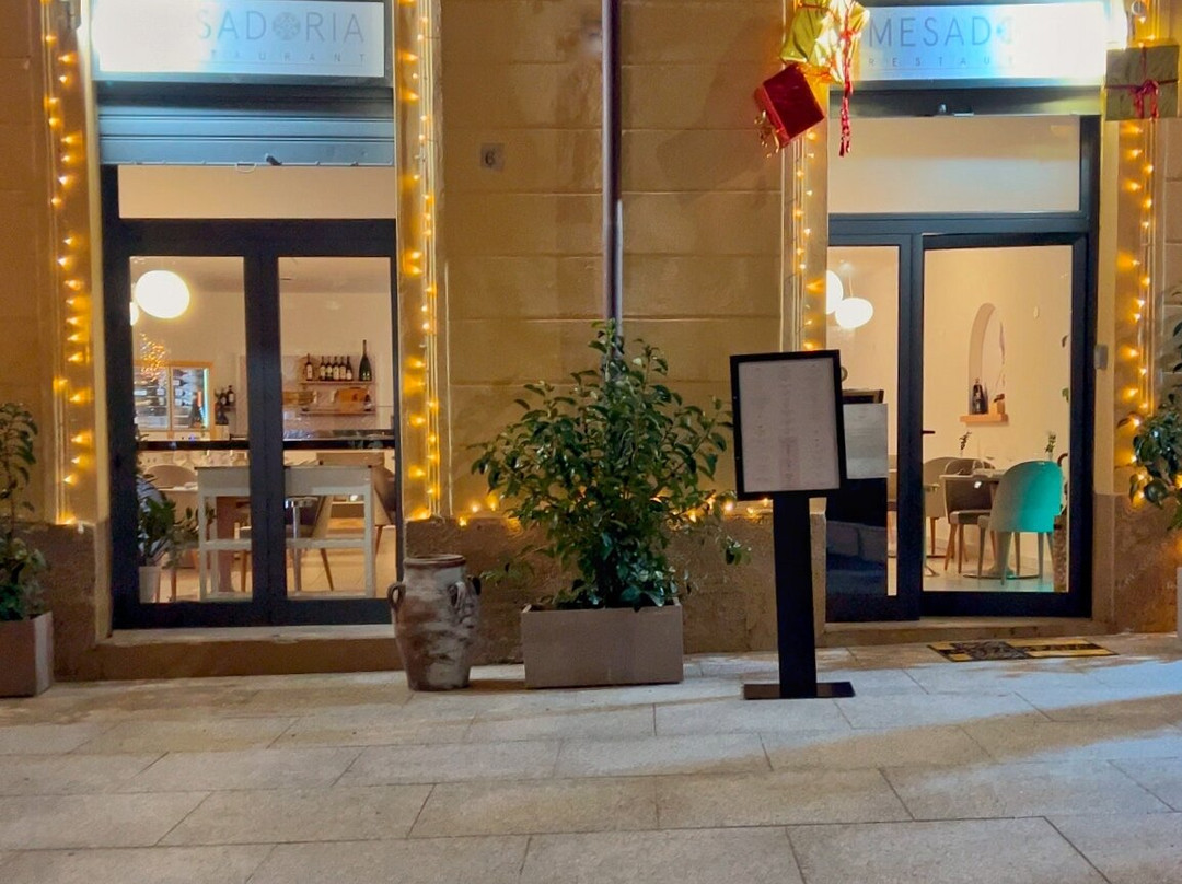萨萨里省餐馆和美食-Mesadoria Restaurant