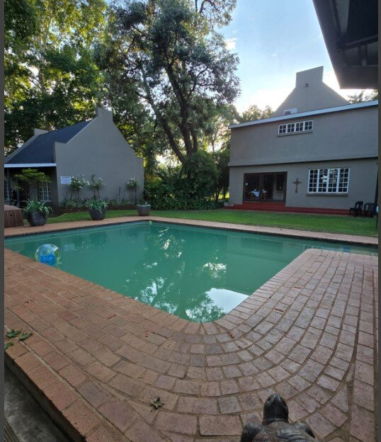 Adem Gasteplaas主图