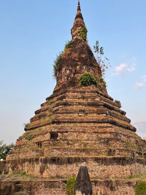 Black Stupa (That Dam)-万象必去景点