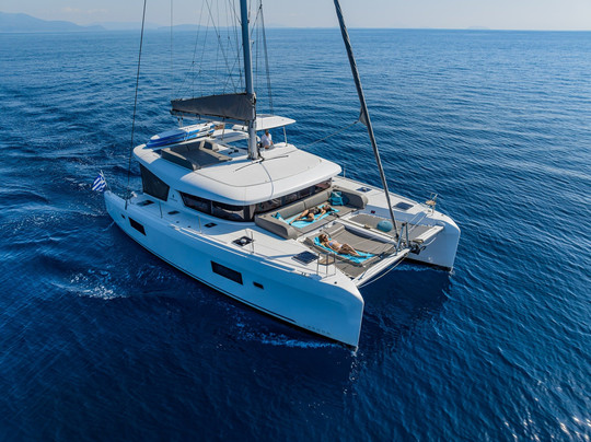 Catamaran Escapes-莱夫卡扎必去景点