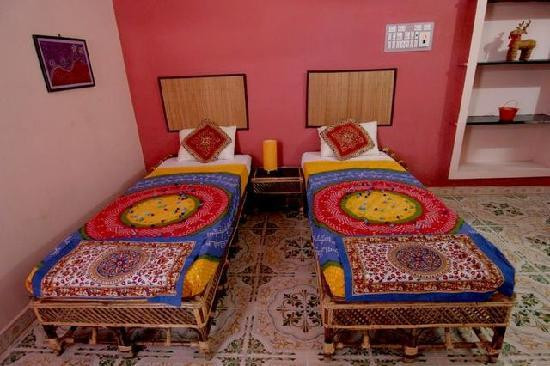 Full Moon Guesthouse主图