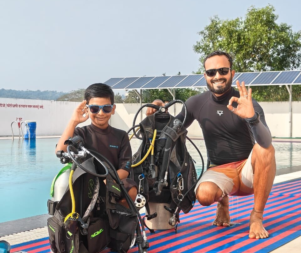 Divers Of Vingoria景点图片