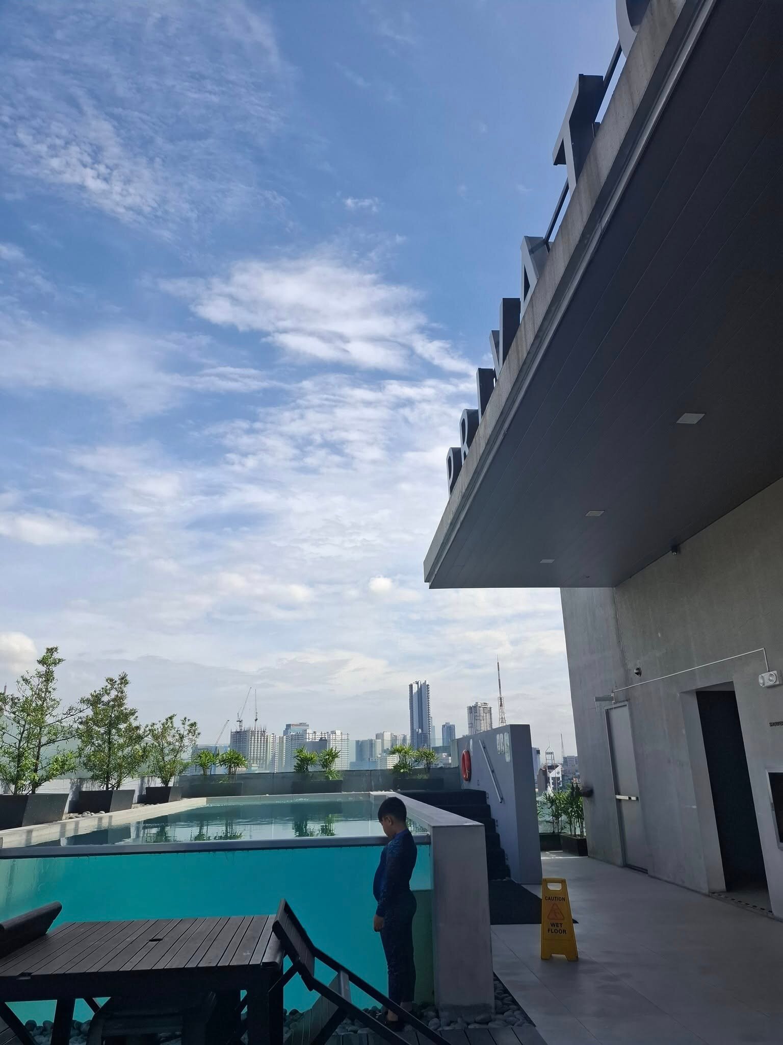 Privato Quezon City-泳池