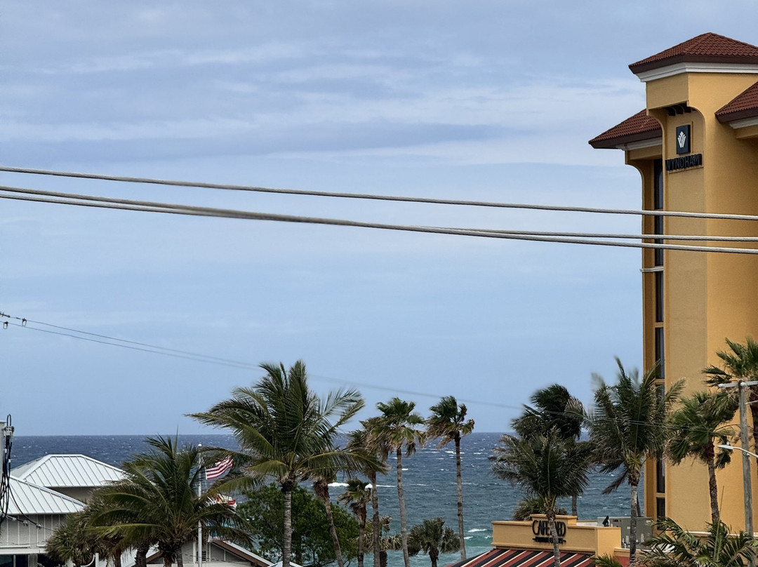 Vistalmar Beach Resort主图