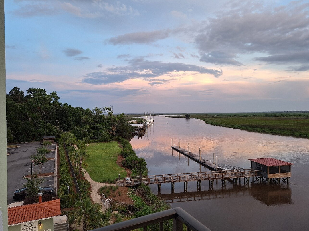 Oaks on the River主图