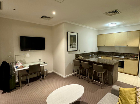 克拉丽奥盖特威套房酒店主图