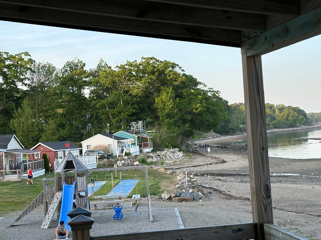 Colonial Gables Oceanfront Village主图