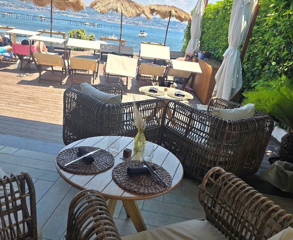 Lost Paradise Lounge Bar-Bacoli必去景点