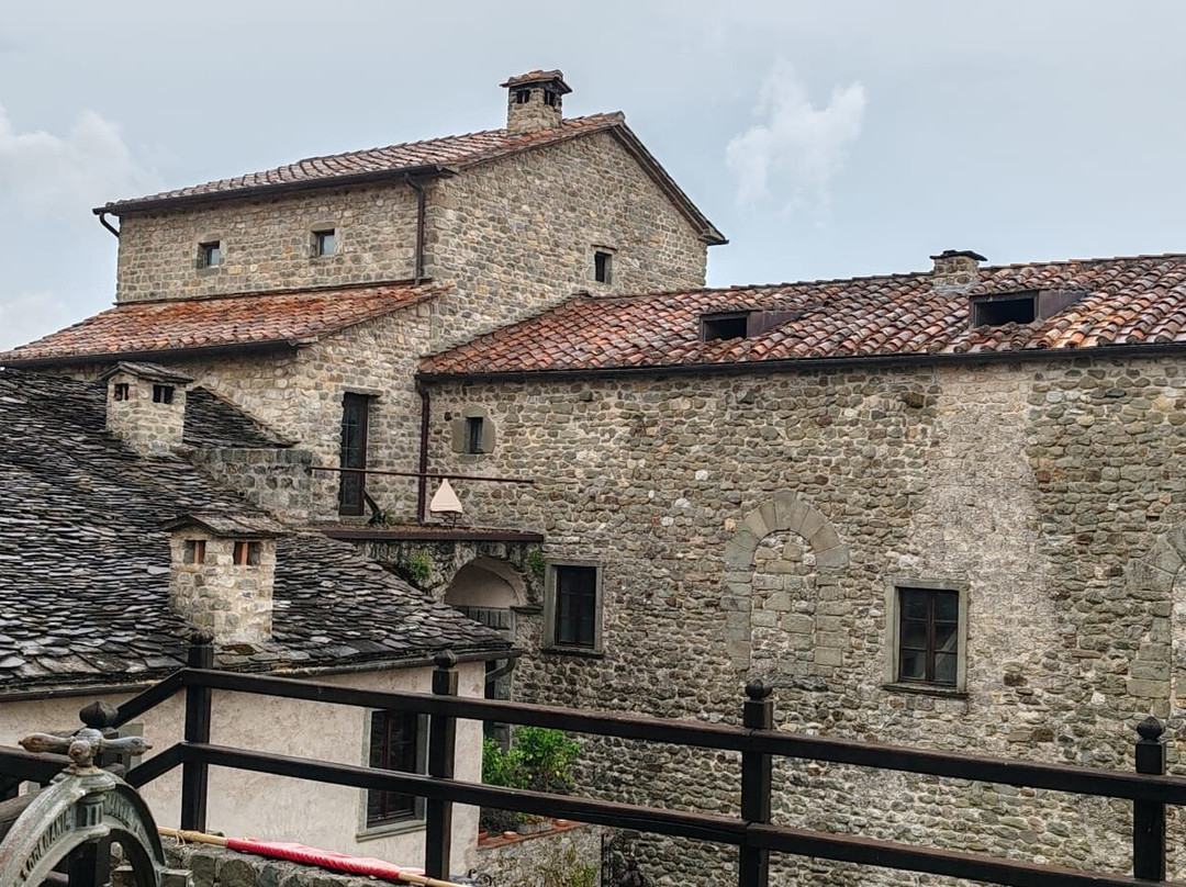 Castello dell'Aquila主图