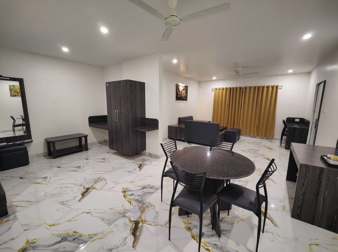 Shrikunj - Hotel And Restaurant主图