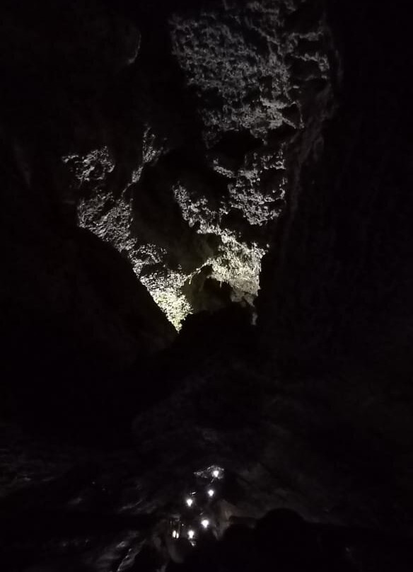 Túneles De Lava-阿约拉港必去景点