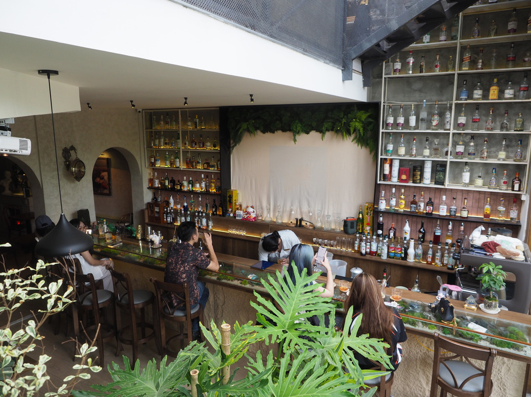 Lost And Found - Coffee, Cocktails Bar