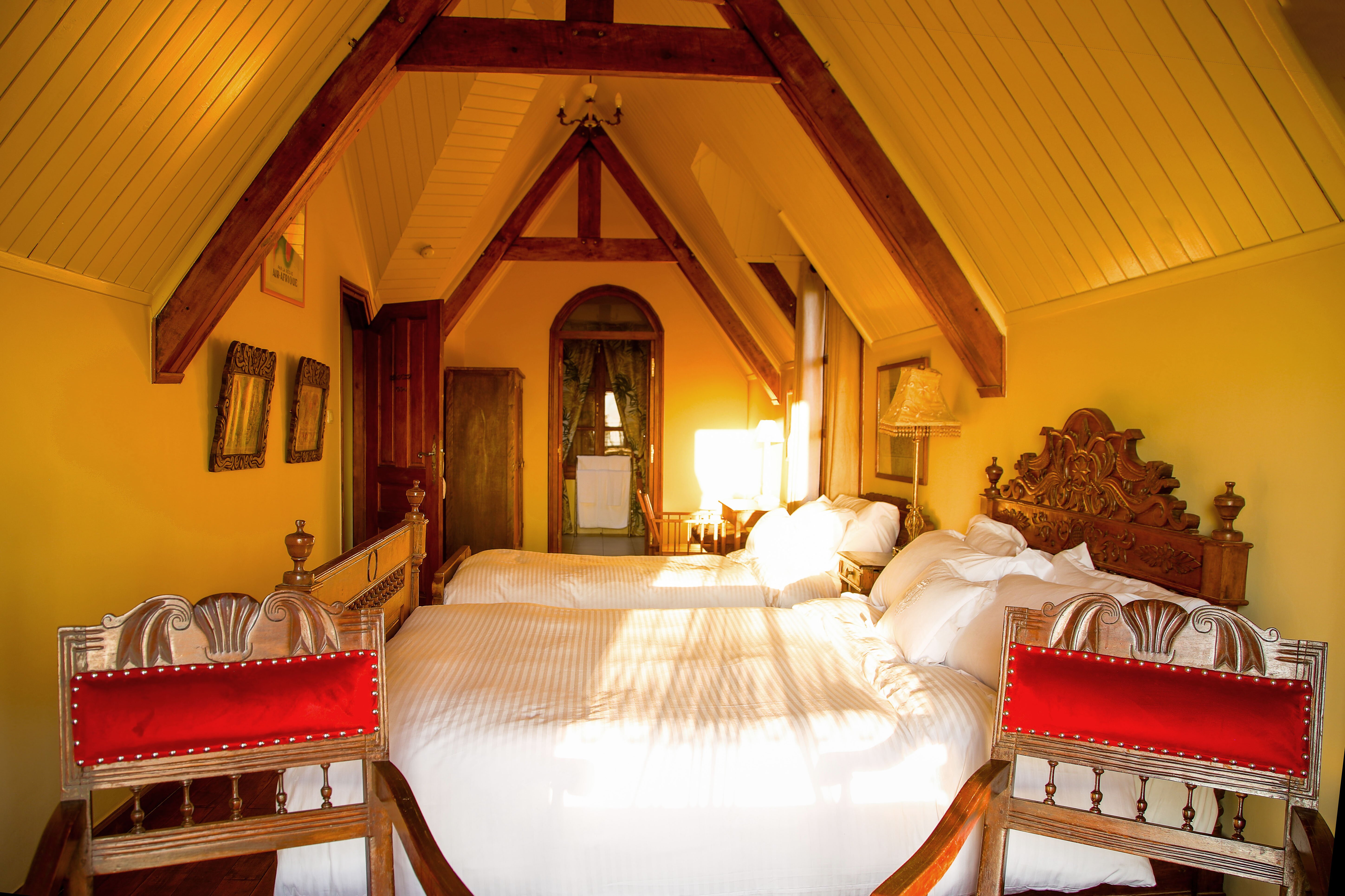 洛坎佳精品酒店-客卧