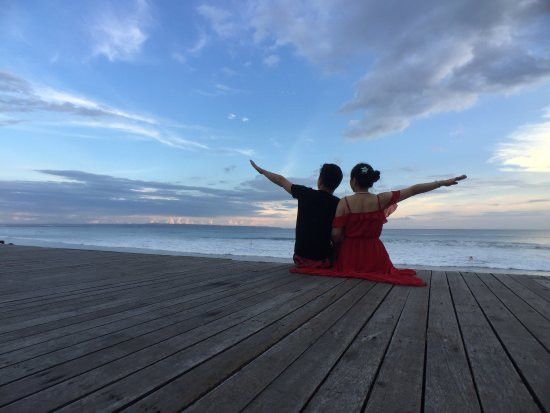 巴厘岛赛米亚酒店主图