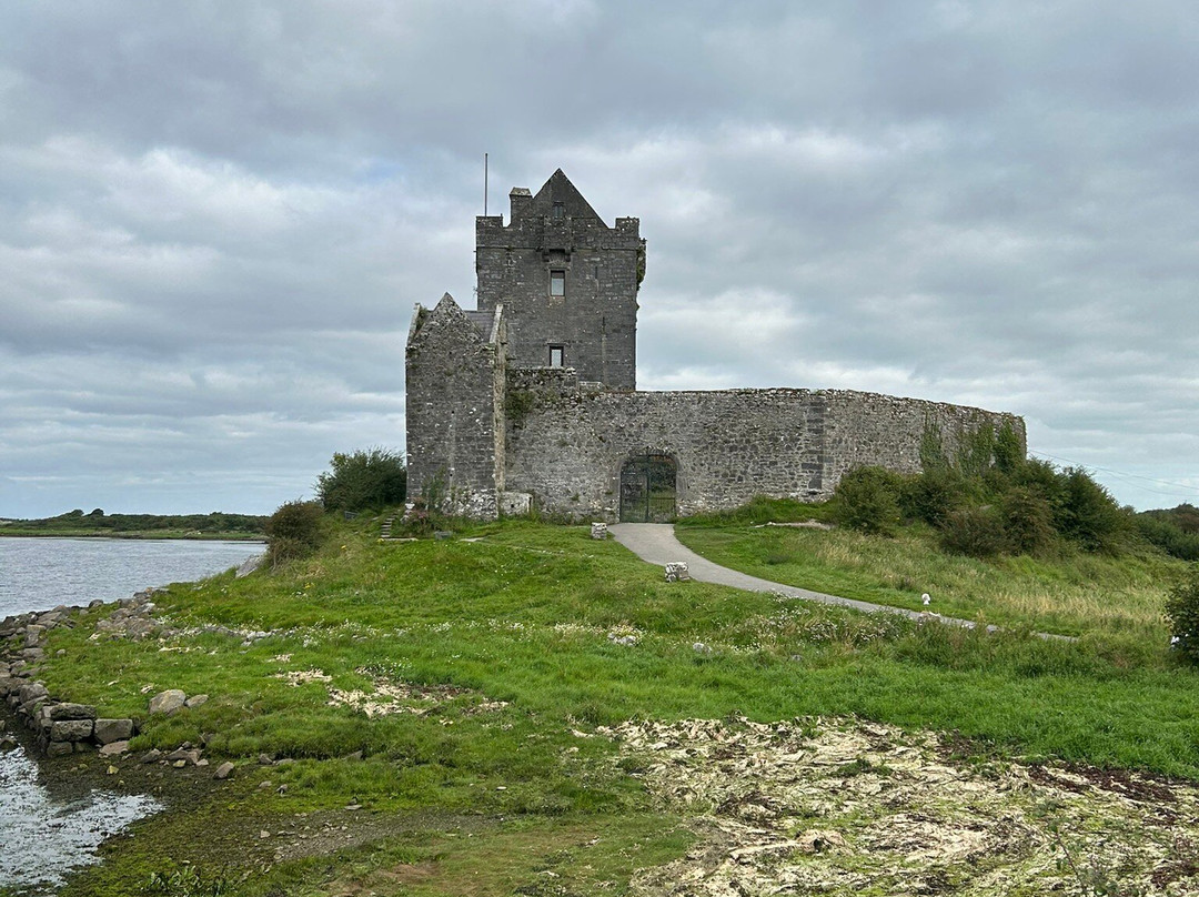 Corporate Cars Galway Chauffeurs-戈尔韦必去景点