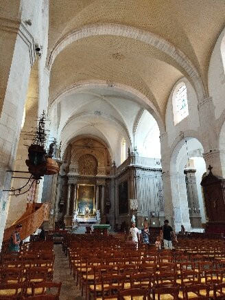 Eglise St-Sauveur-拉罗谢尔必去景点