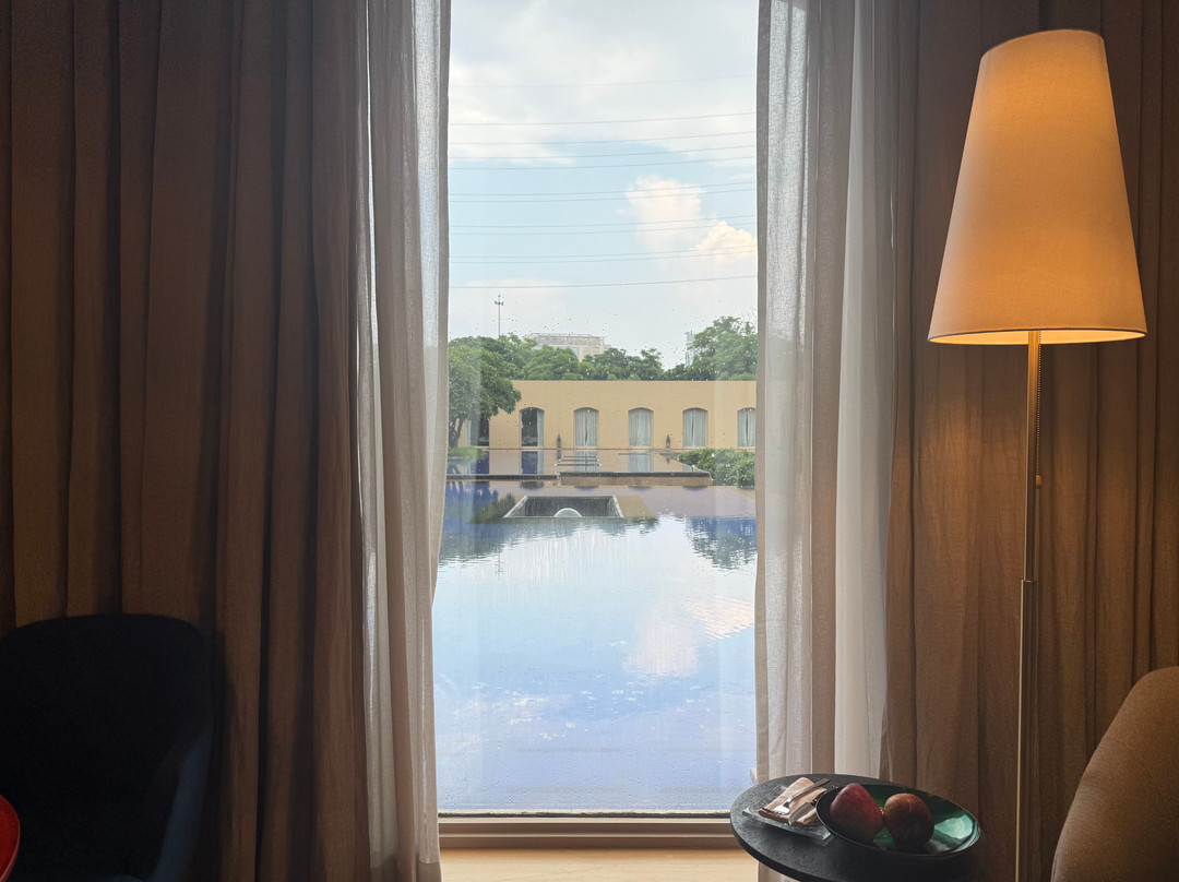 古尔冈三叉戟酒店主图