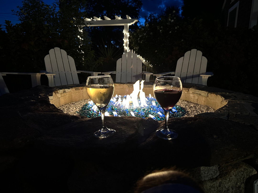 Ship's Knees Inn主图