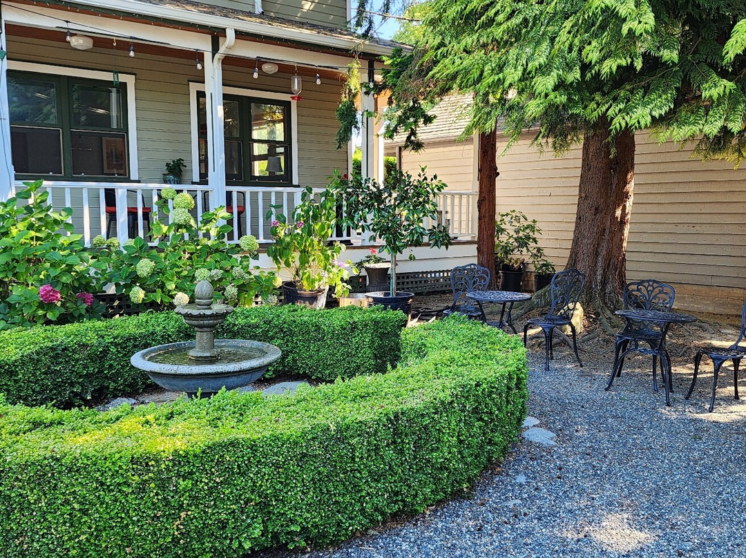 The Wild Iris Inn主图