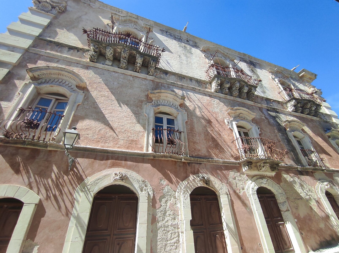 Palazzo Cosentini-拉古萨必去景点