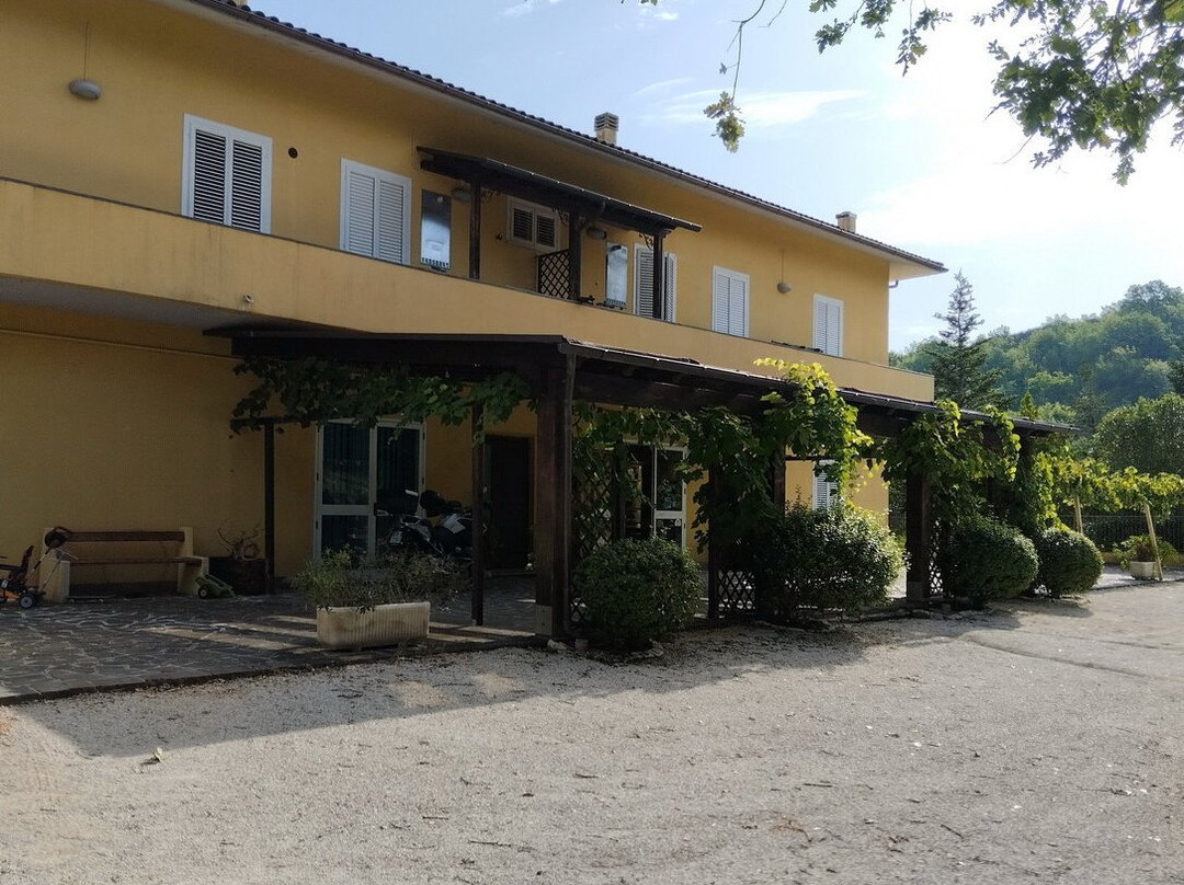 Alberto Quacquarini-Serrapetrona必去景点