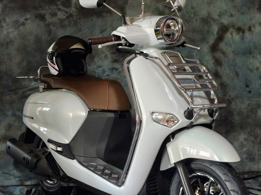 Phuket Scooter Rental-Wichit必去景点