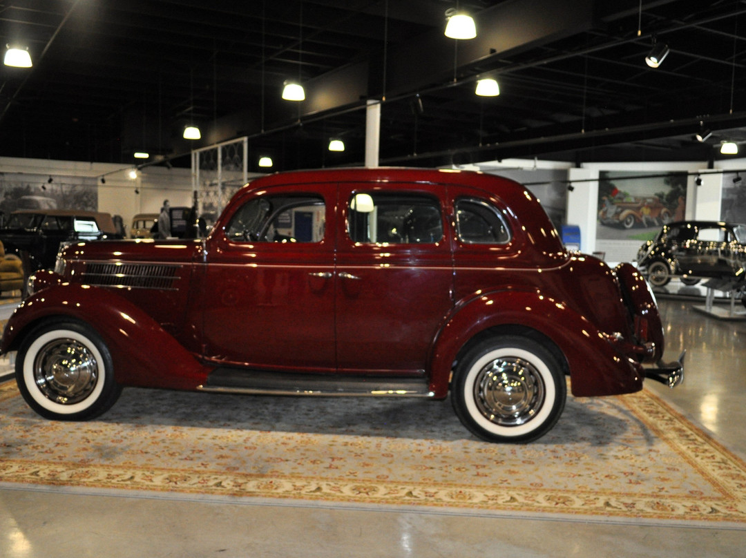 Early Ford V-8 Foundation & Museum-Auburn必去景点
