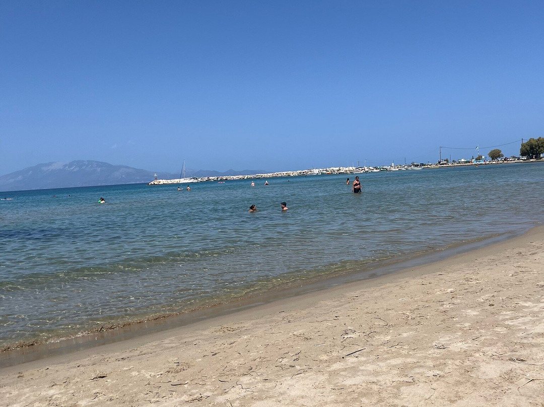 瓦莱州饭店主图