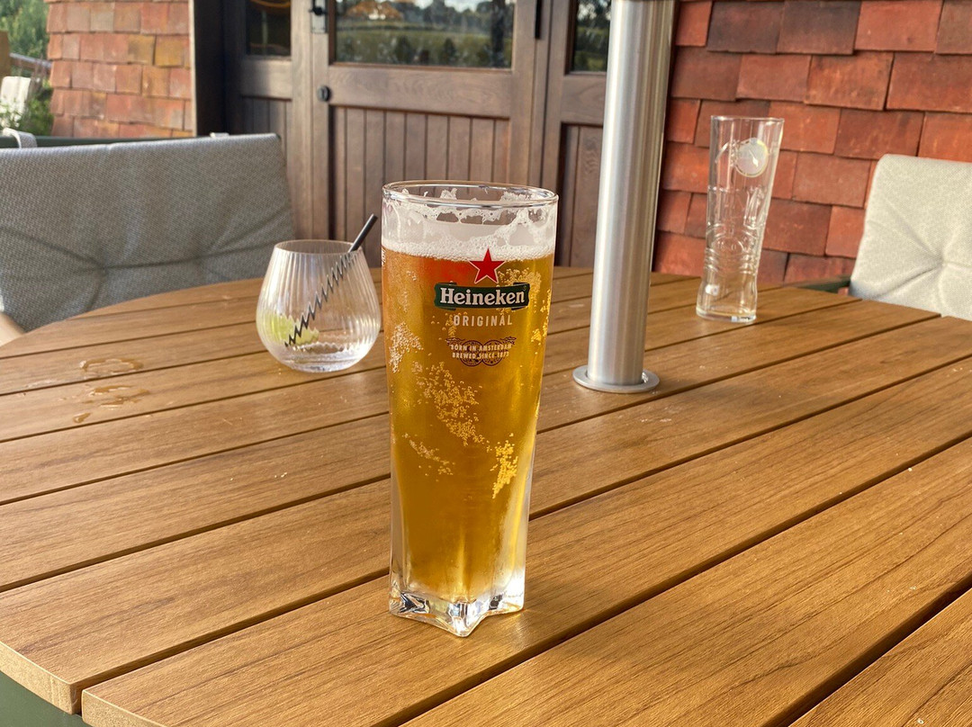 The Woolpack Inn主图