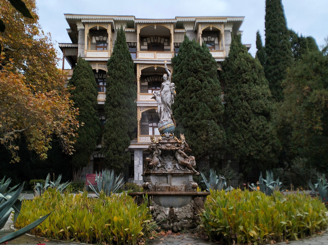Night Goddess Fountain-Hurzuf必去景点
