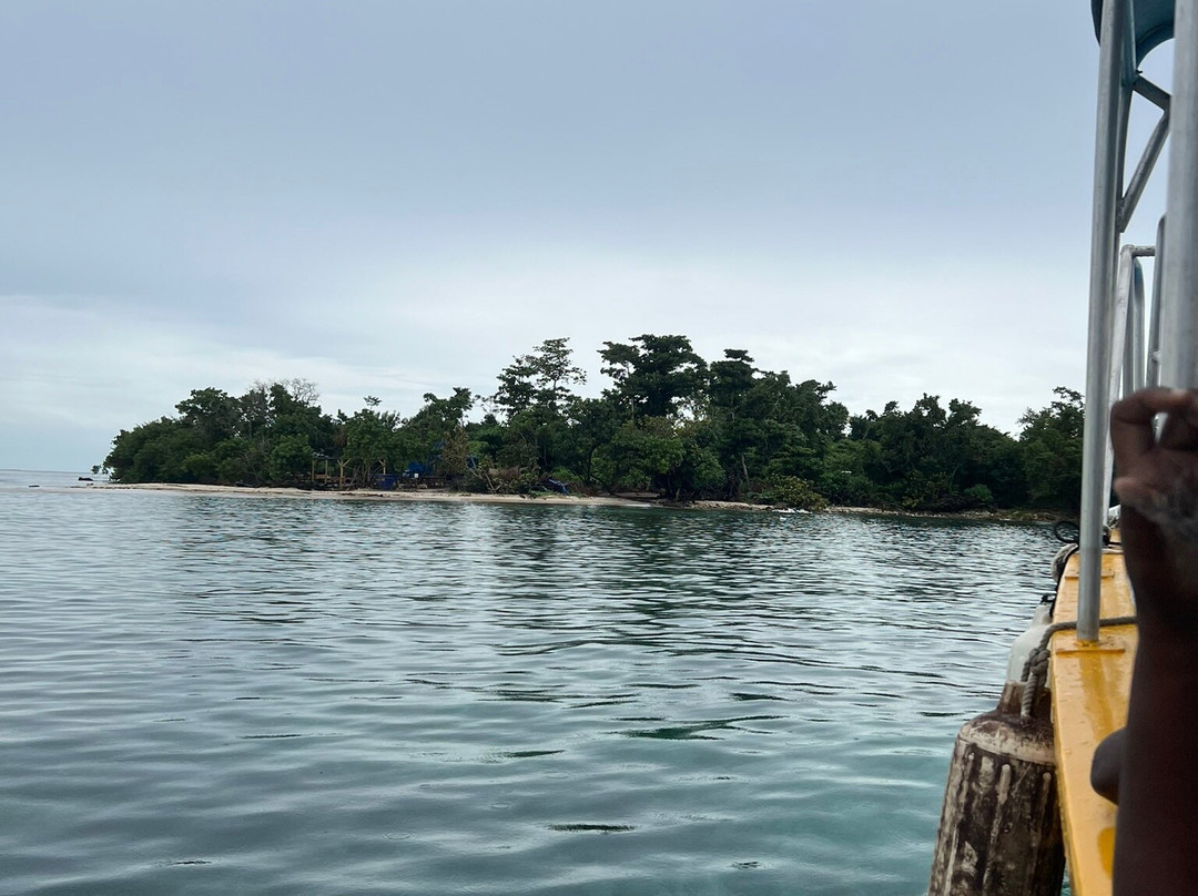 Booby Cay Island-内格里尔必去景点