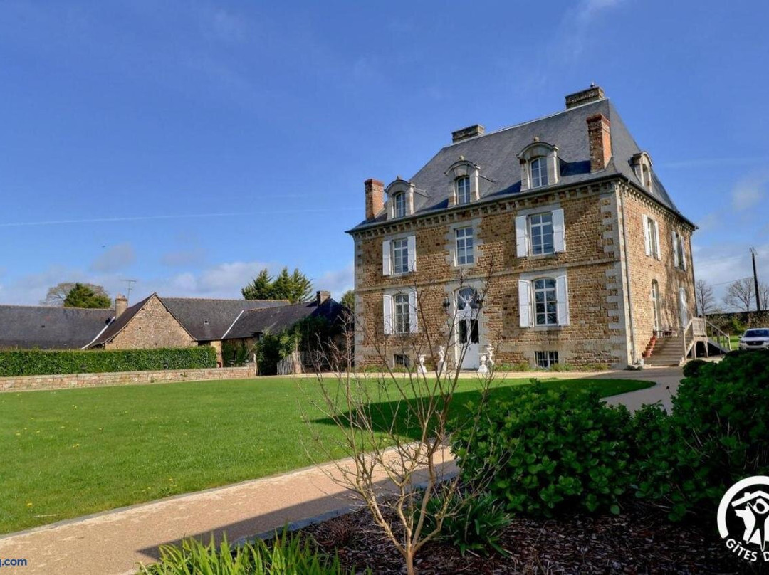 Chateau De La Giraudais