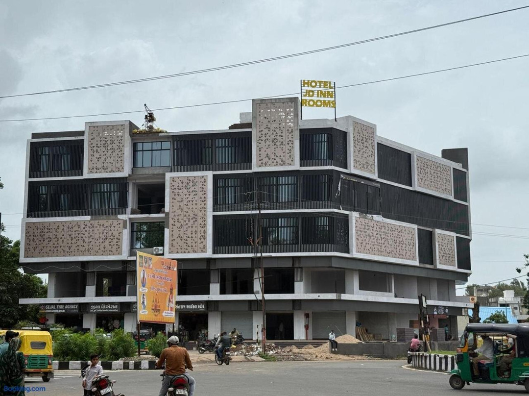 Hotel Jd Inn Petlad