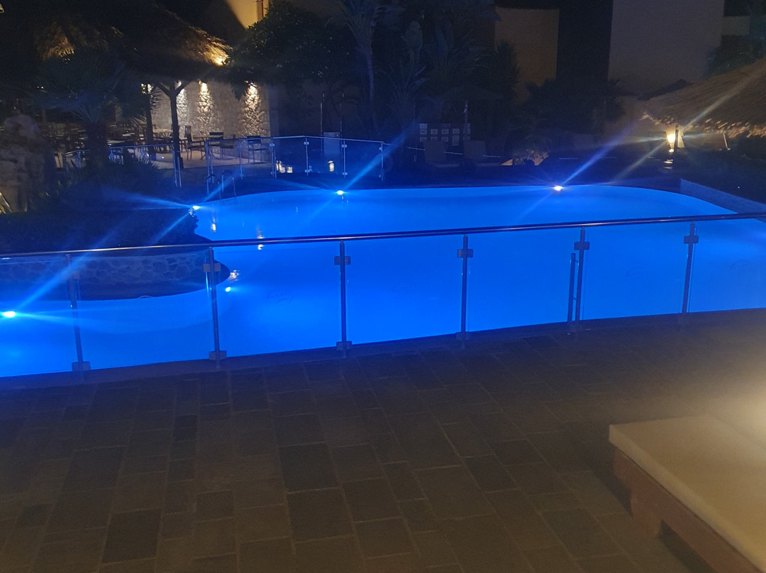 西奥度假村主图