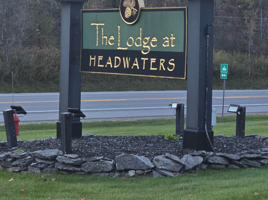 The Lodge at Headwaters主图